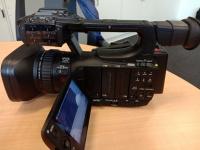 Canon XF105 HD with accessories 