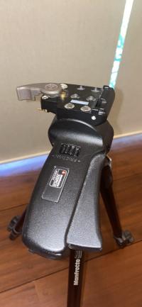 Manfrotto 190XDB tripod and 322RC2 Head