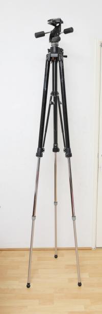Tripod - Manfrotto Heavy Duty
