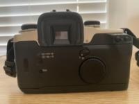 Canon EOS 50E SLR film camera body