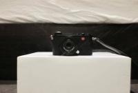 Leica CL 18mm kit grip and batt- 230 shutter count Leica CL 18mm kit grip and batt- 230 shutter count