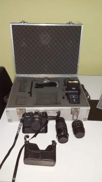 VIVITAR XV3 AND COMPLETE SET OF LENS 