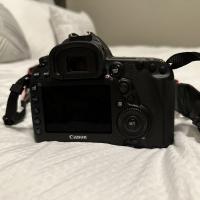 Canon EOS 5D Mark IV DSLR Camera with 24-105mm f/4L II Lens