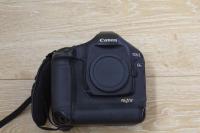 Canon EOS 1Ds Mark III 21.1 MP Digital SLR