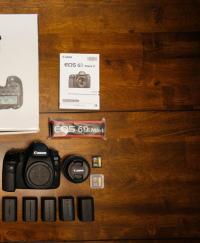 Canon EOS 6D Mark II with Canon EF 40mm + extras