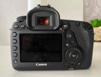 *** CANON DSLR EOS 5D MARK IV in SUPERB CONDITIONS ***