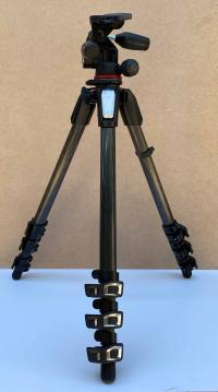*** PROFESSIONAL MANFROTTO TRIPOD ***