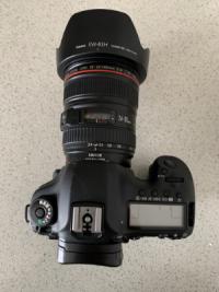 Canon EOS 5D Mark III with EF 24-105mm F4 L IS USM