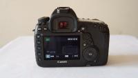 selling canon EOS 5d mark IV