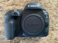 Canon EOS 5D Mark IV EF 24-105mm f/4L IS II USM Lens Kit GREAT Condition