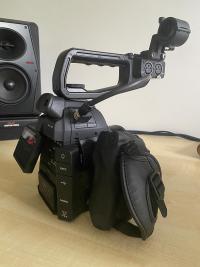 Canon C100 (body only)