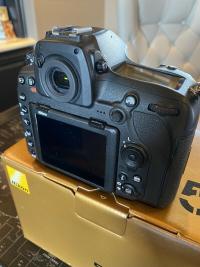 Nikon D850 45.7 MP Digital SLR Camera - Black Body Only,LOW Shutter