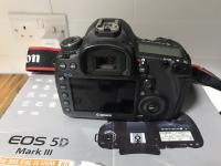Canon EOS 5D Mark iii body only - Low Shutter Count