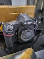 Nikon D850 Digital SLR Camera + AF-S 24-70mm F2.8 E VR ED Lens - 2120 shutter.